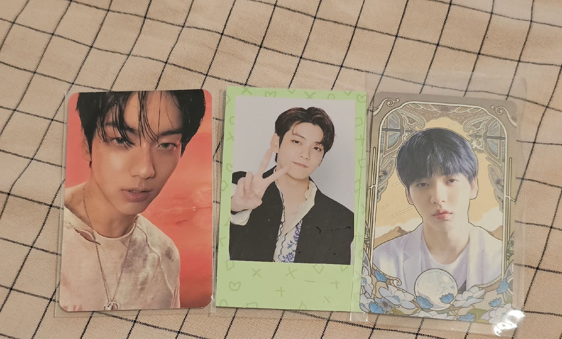 TXT 崔秀彬小卡 小書吊飾卡