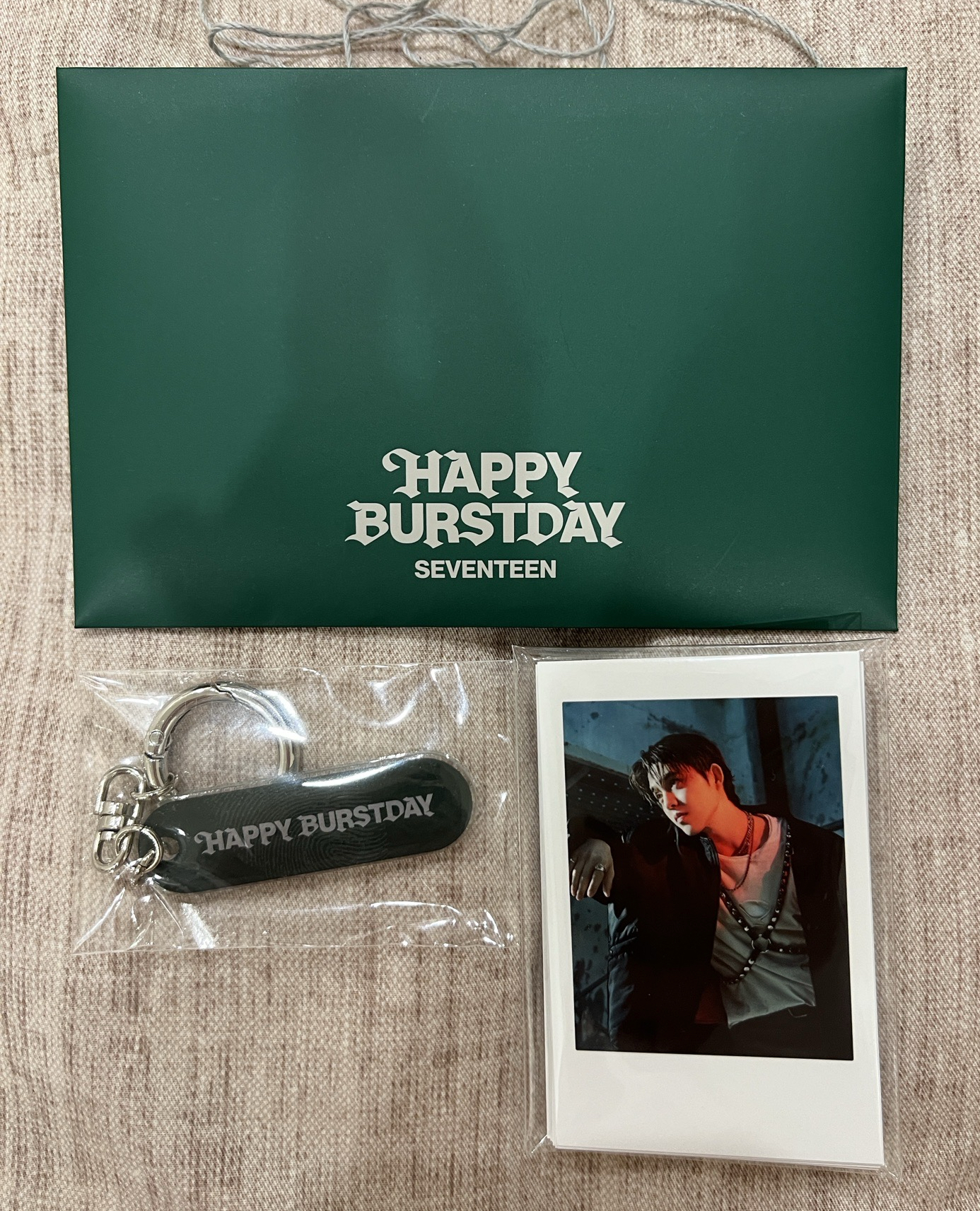 HAPPY BURSTDAY 正規五 拍立得鑰匙圈