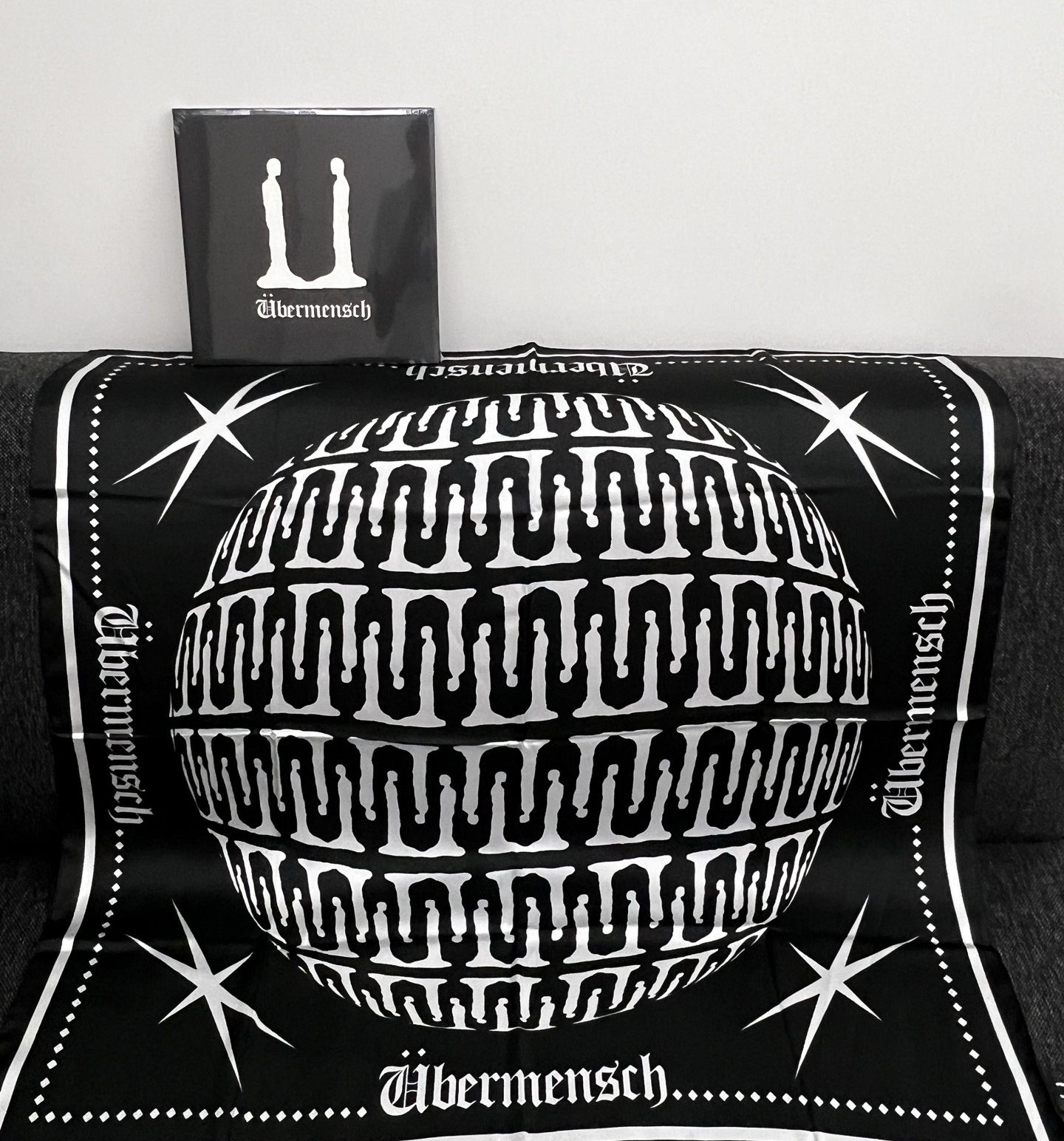 G-Dragon台北展覽4088禮包（含購物袋）