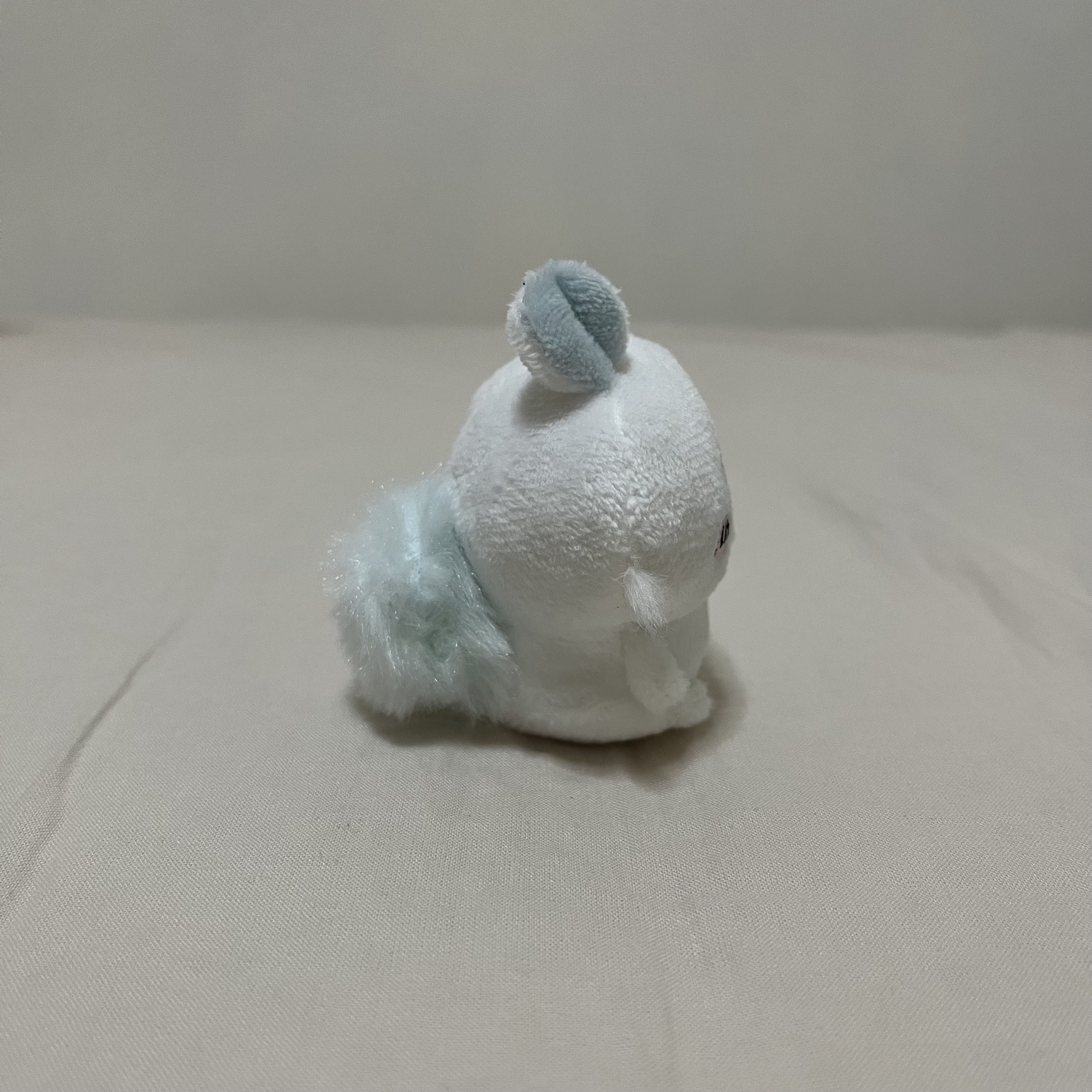 吉伊卡哇 Chiikawa ちいかわ 小桃坐姿扭蛋 ꒰՞o̴̶̷̤ᾥo̴̶̷̤՞꒱