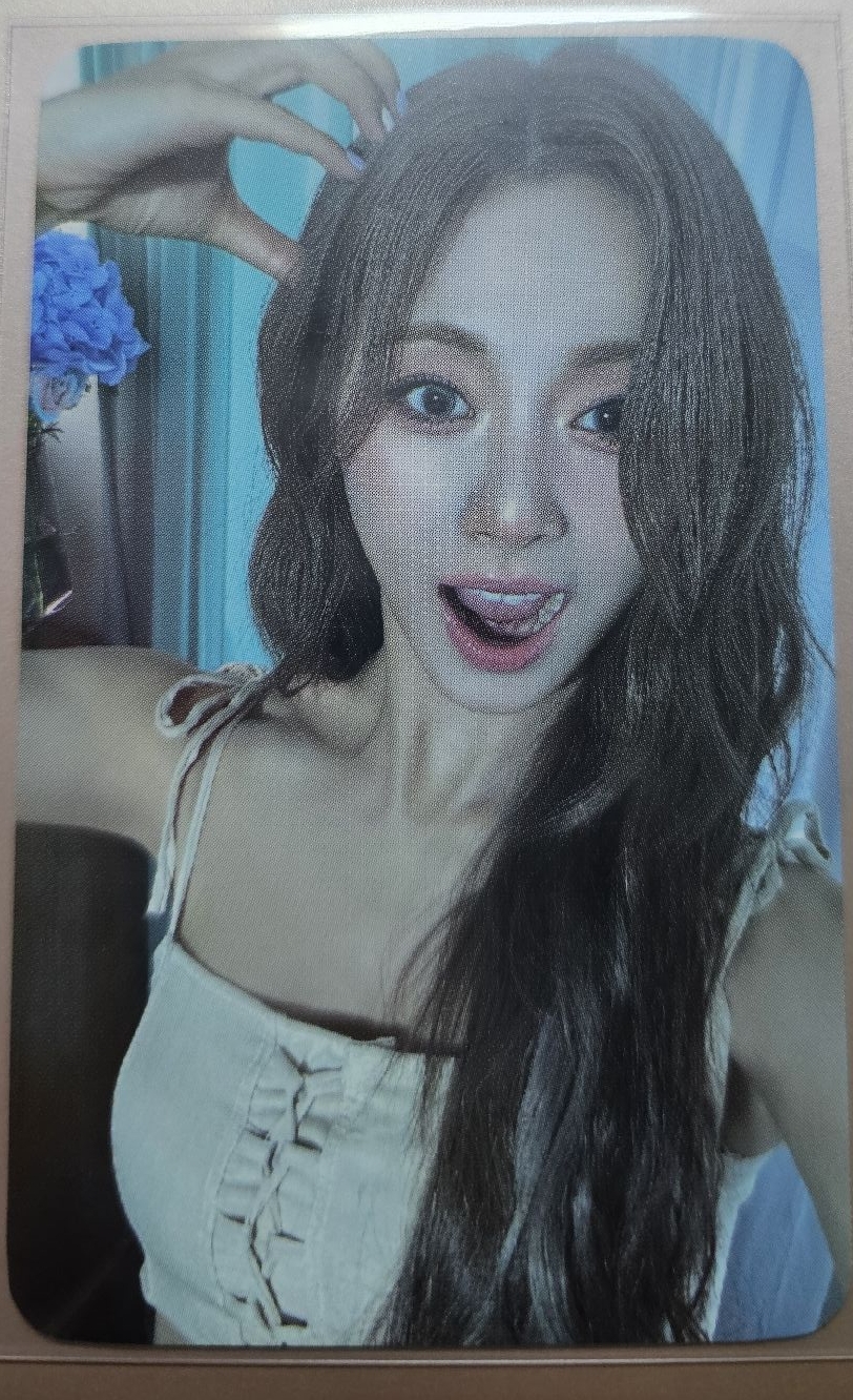 aboutTzu  jyp 特典卡 