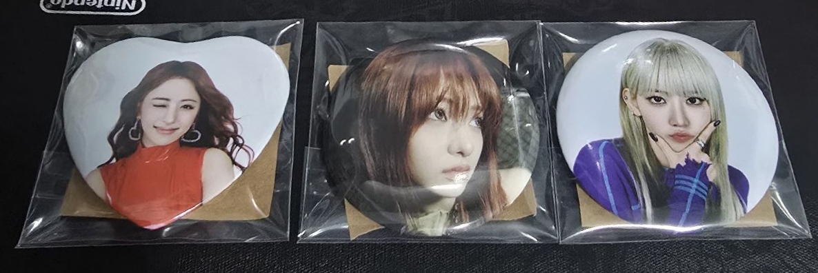 24fim徽章櫻允 Different徽章允