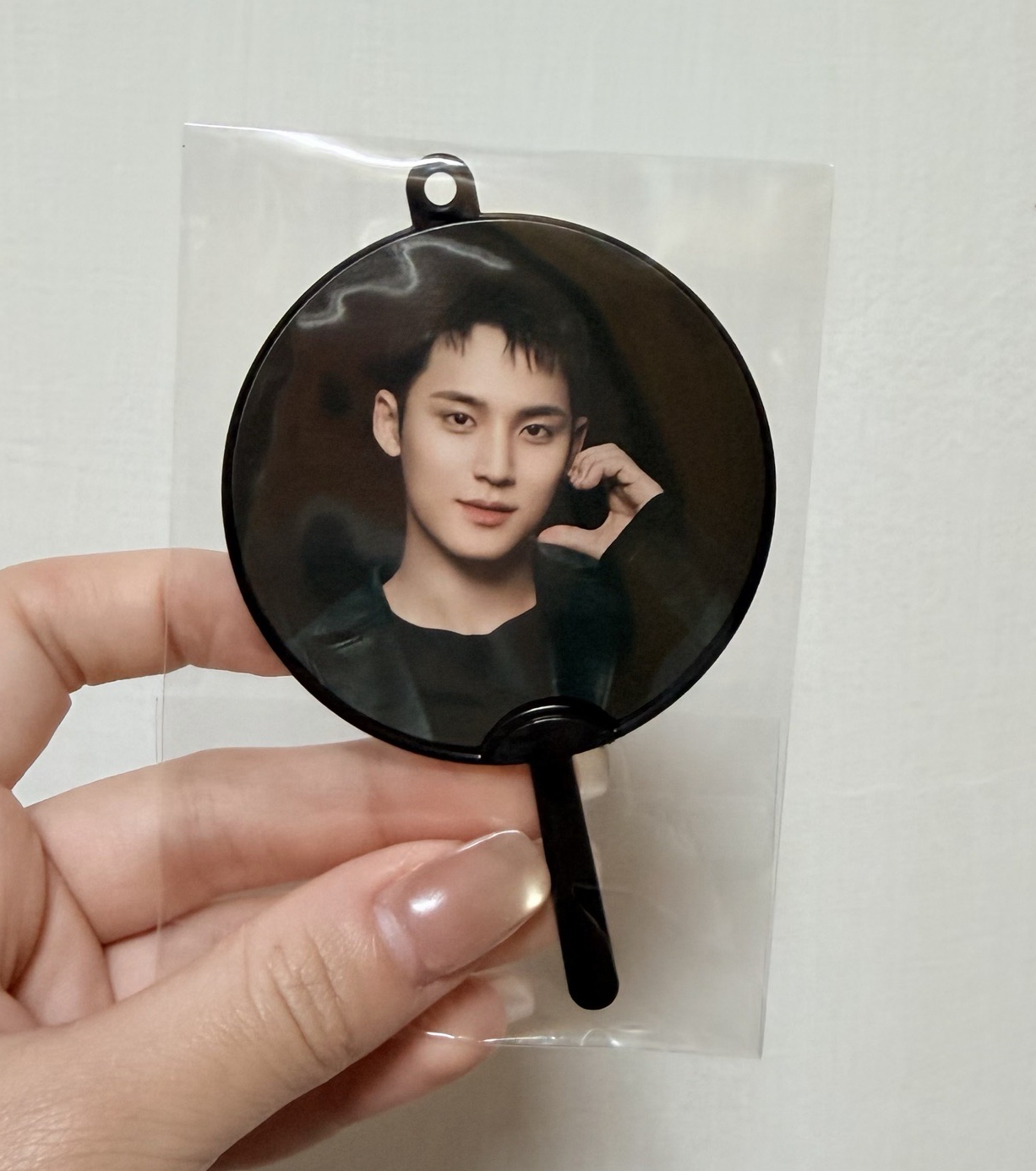 FOLLOW AGAIN 小黑扇 俊奎寛率