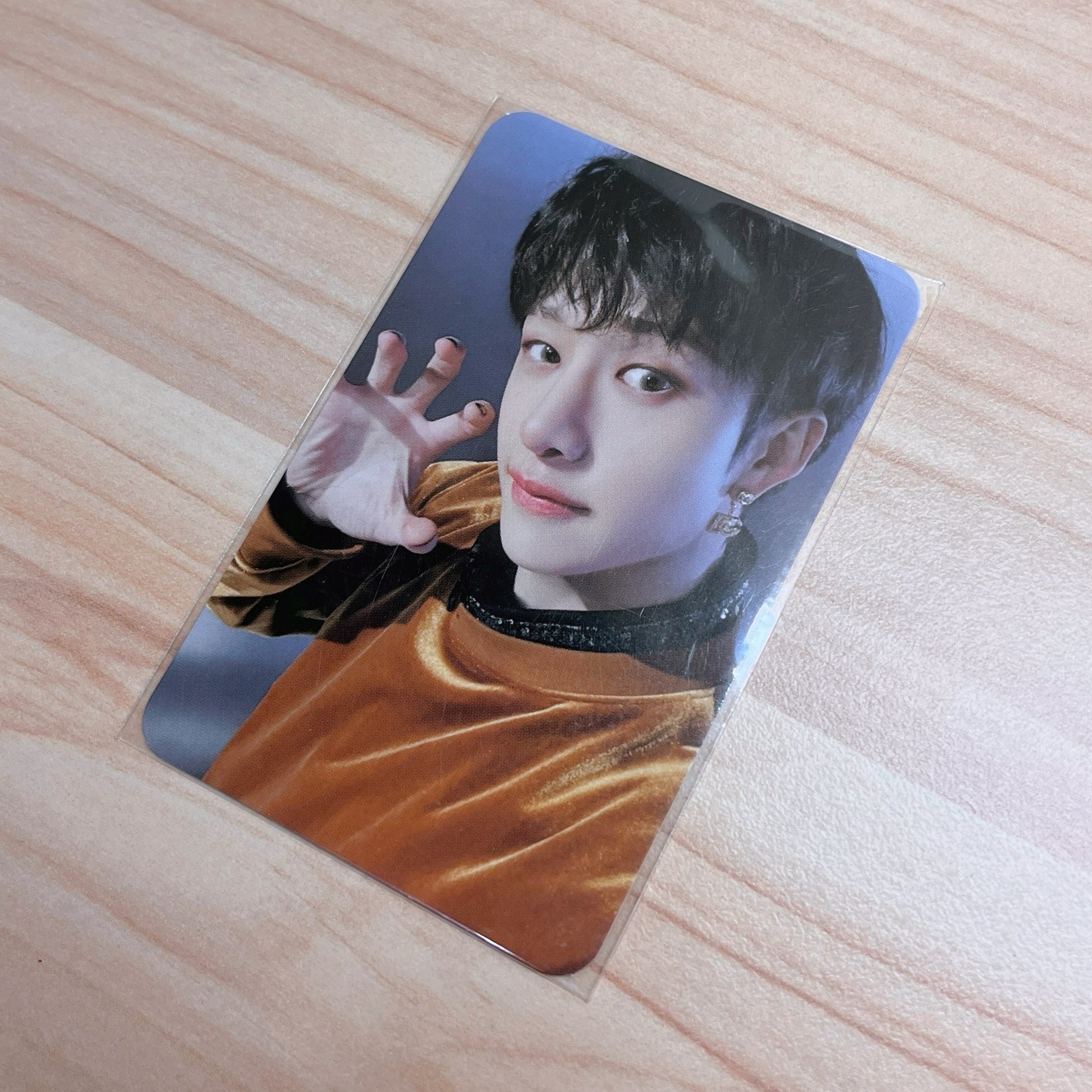 方燦🐺 實體非常好看