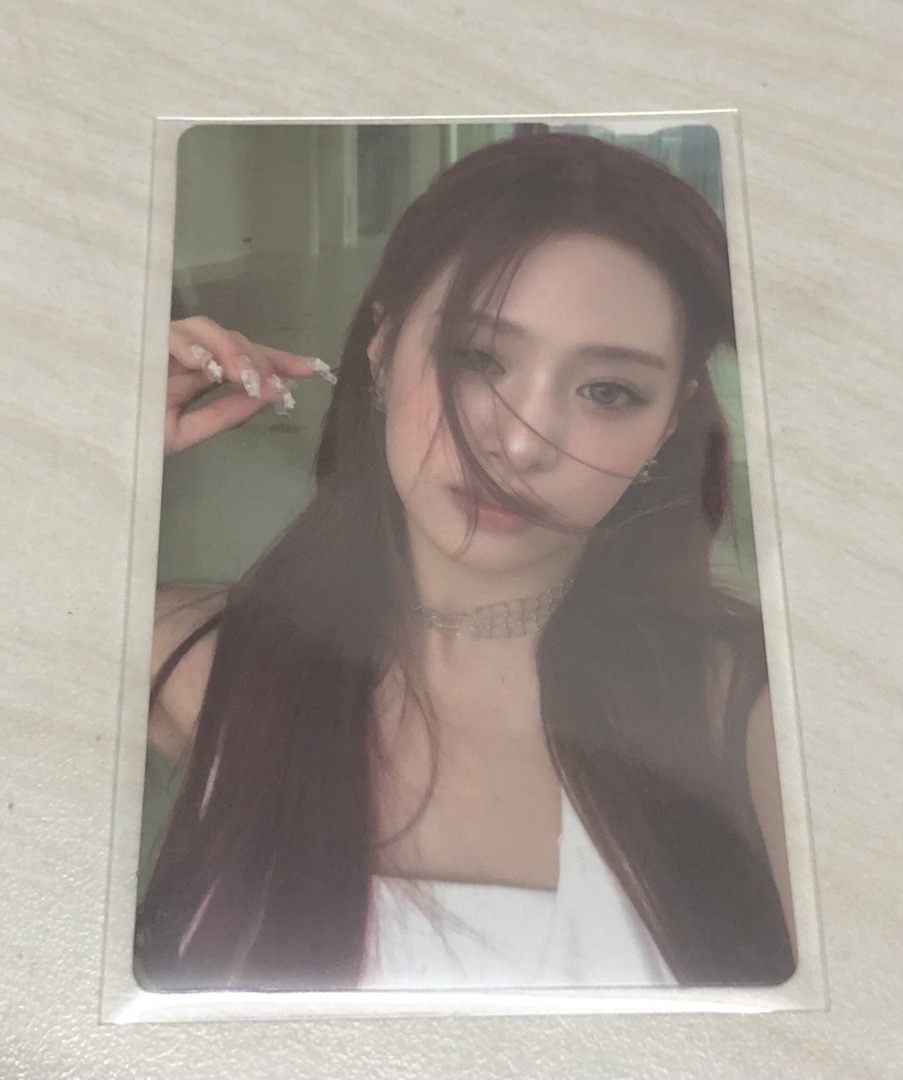  Weverse 一週年寫真特典Ahyeon