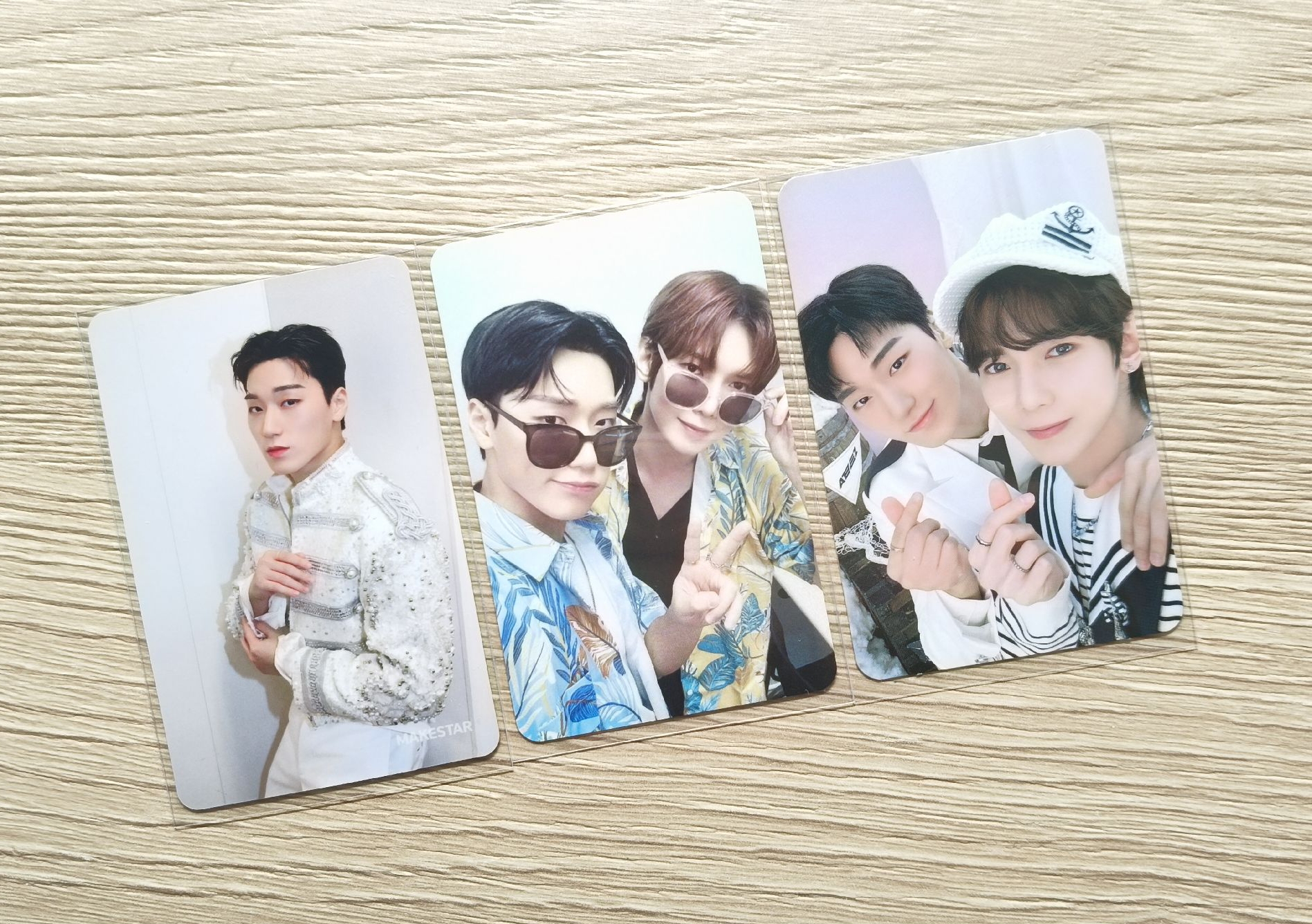 ฅ^  ^ฅ ੭ 👊🏻✌🏻🫰🏻