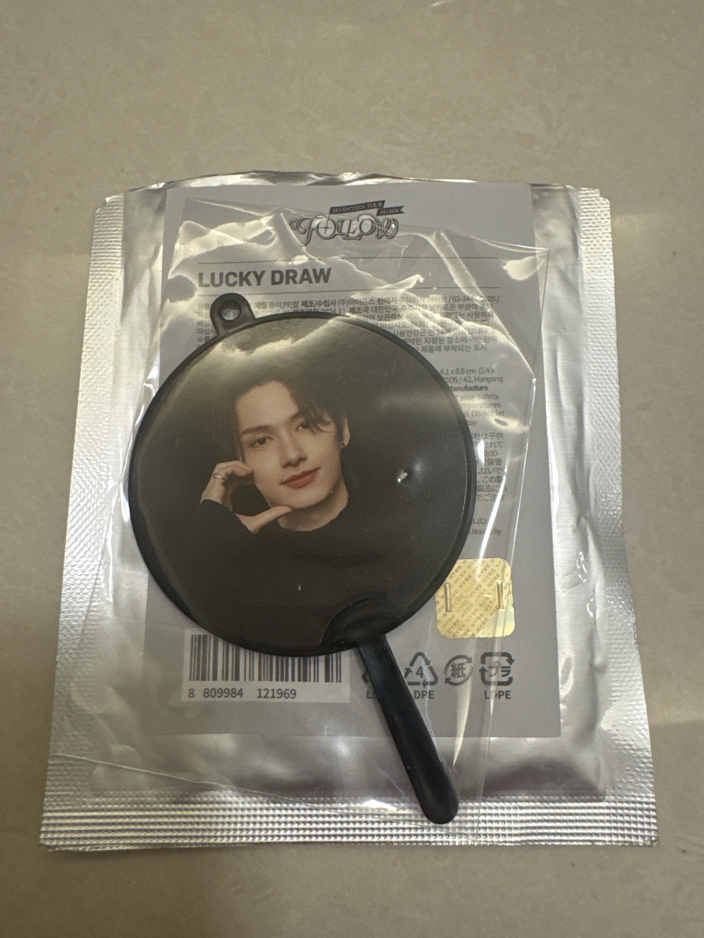 follow 小黑扇 俊