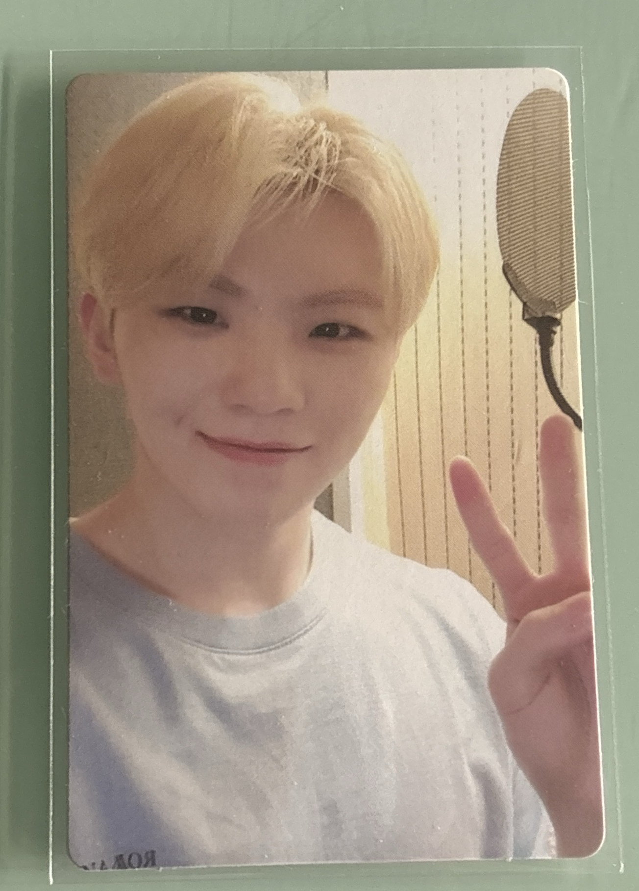 Woozi 特二錄音室專卡
