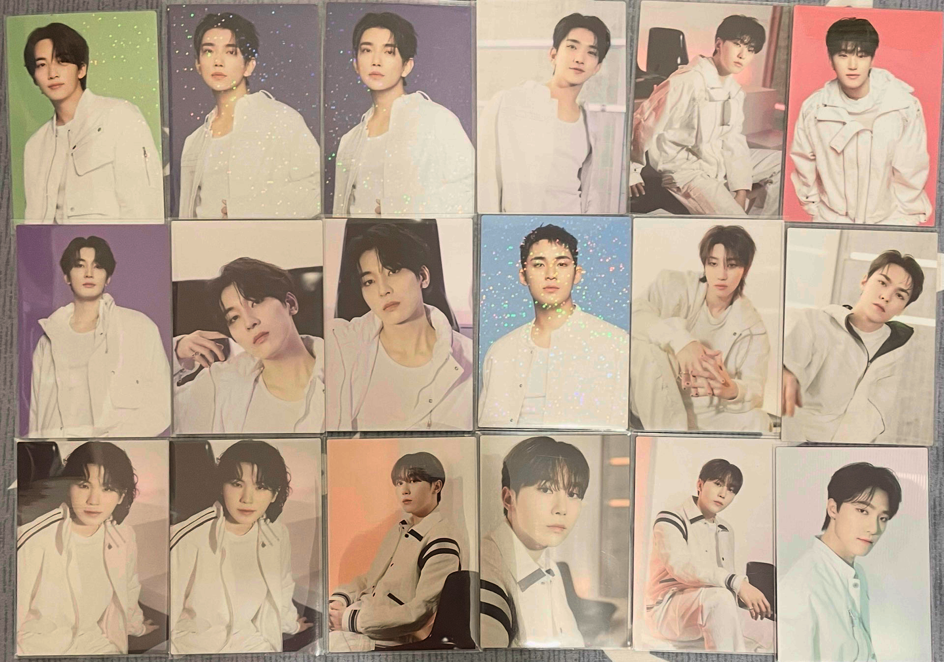 FOLLOW AGAIN 隨機卡