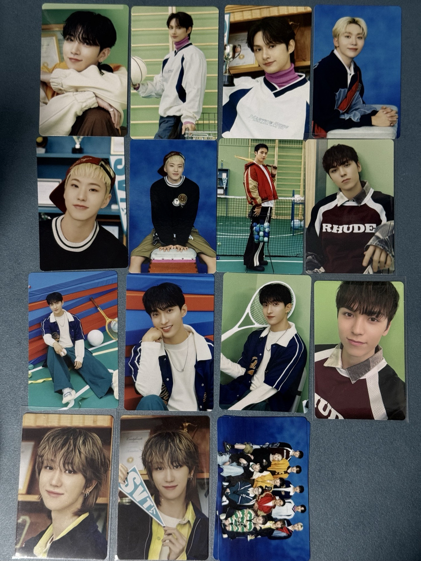 2025CARAT LAND 隨機卡包