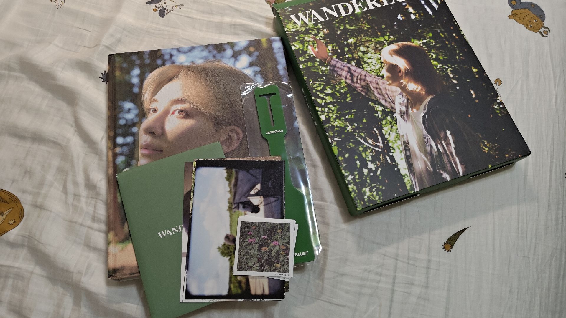 JEONGHAN 淨漢 WANDERLUST PHOTOBOOK 不含小卡