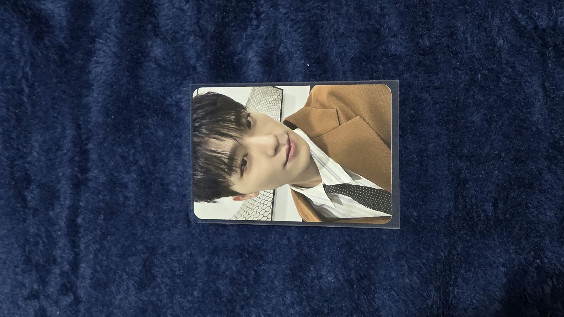 迷12 SPILL THE FEELS