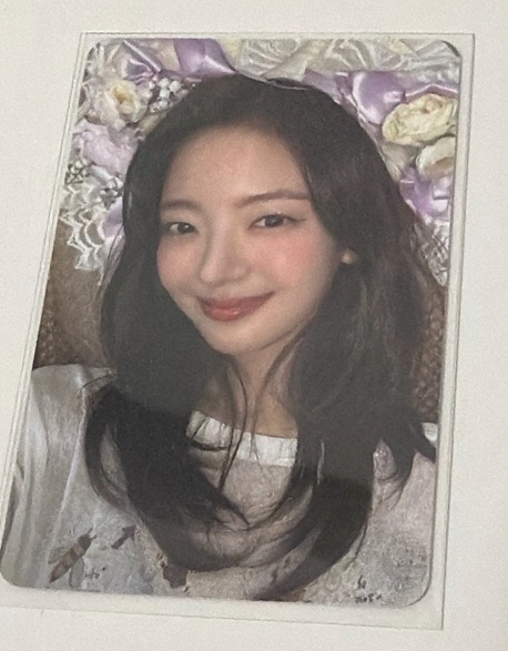 Itzy Lia 崔智壽 GWBG SR 1.0 草帽