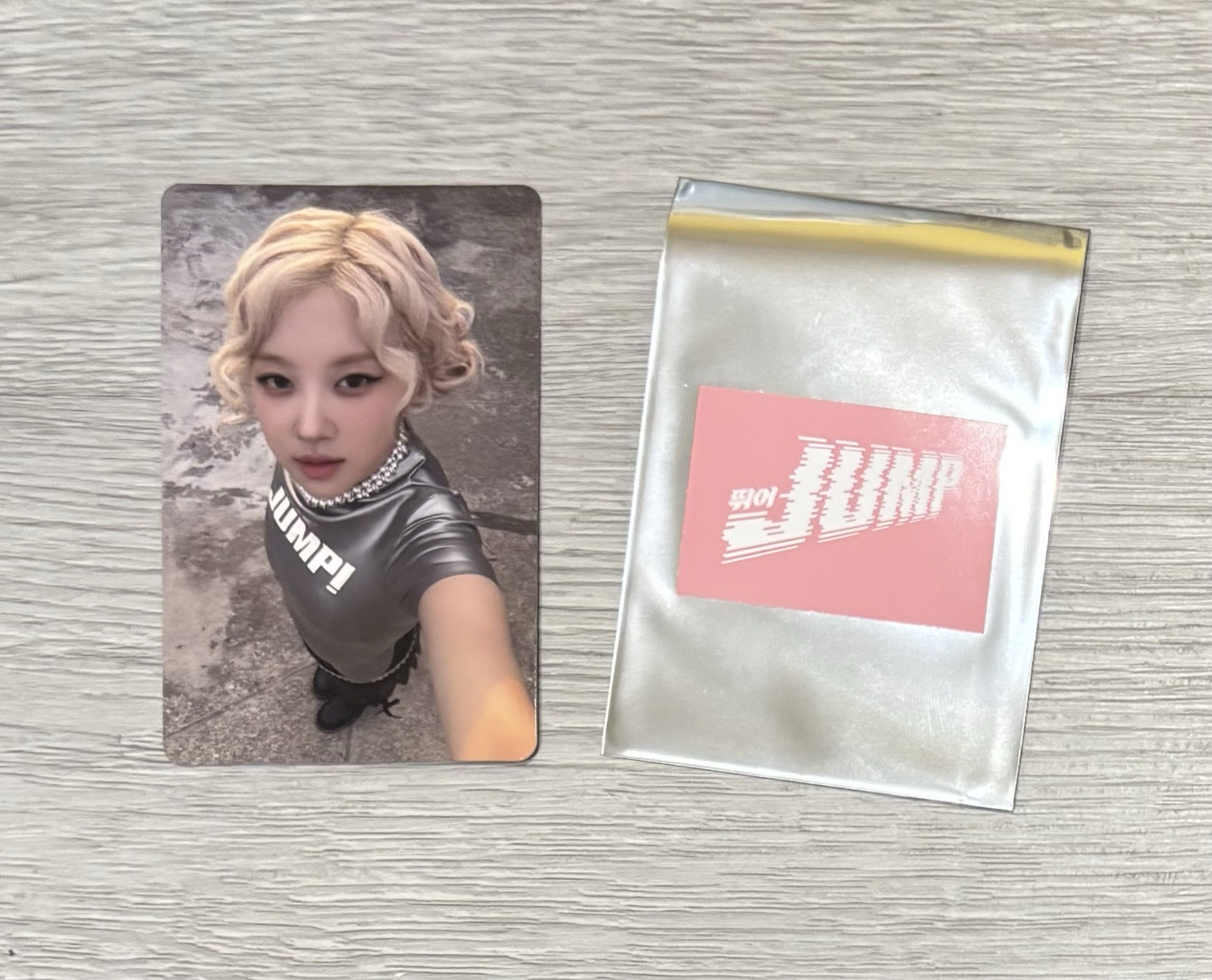 Blackpink Rosé 《JUMP》日本滿額卡