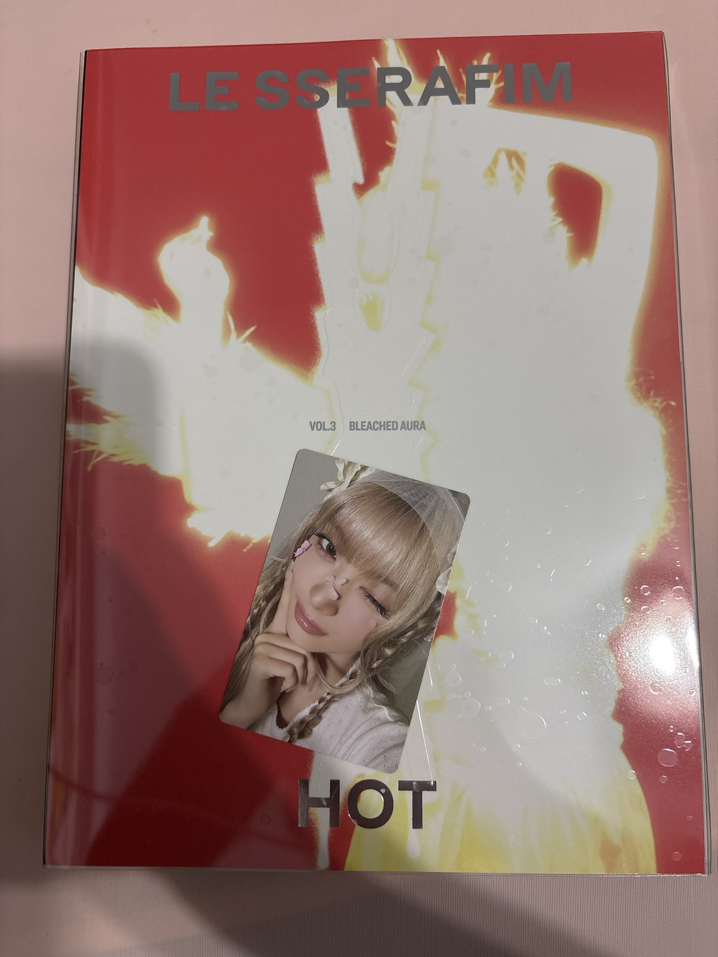 HOT VOL.3 BLEACHED AURA(恩採小卡)