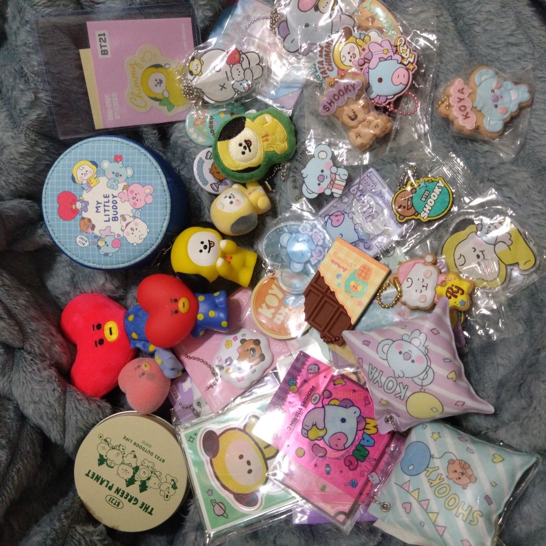 BT21 吊飾 徽章 公仔 小包 立牌 BTS 便宜出清