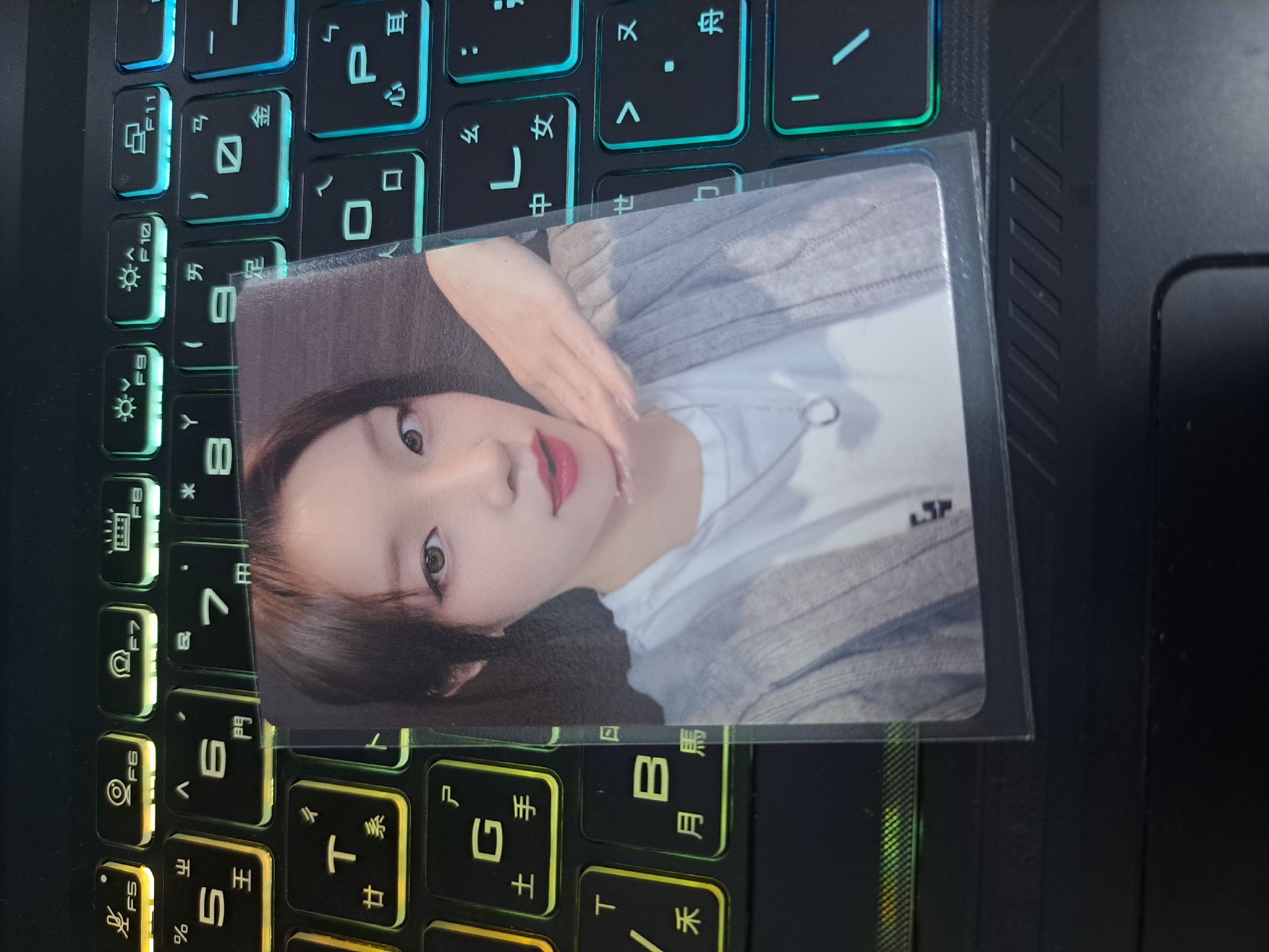 yuqi solo 雨琦solo特典 yzy