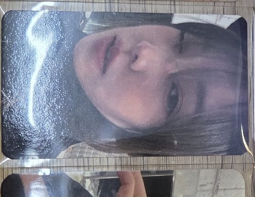 Yuju solo迷二簽售特典