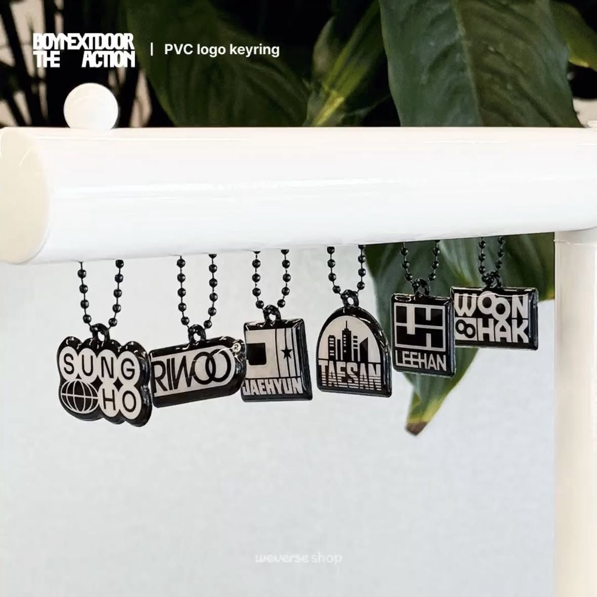 Weverse Ver. 電子專 預售特典