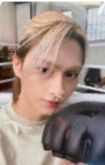 yzy中背俊「喵～俊尼來咯」綁價200（200）