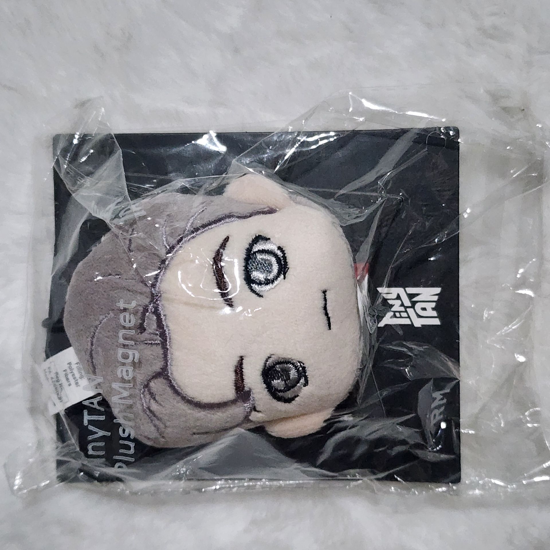TinyTAN 磁鐵 別針磁鐵 Pin  Magnet Mic Drop - RM