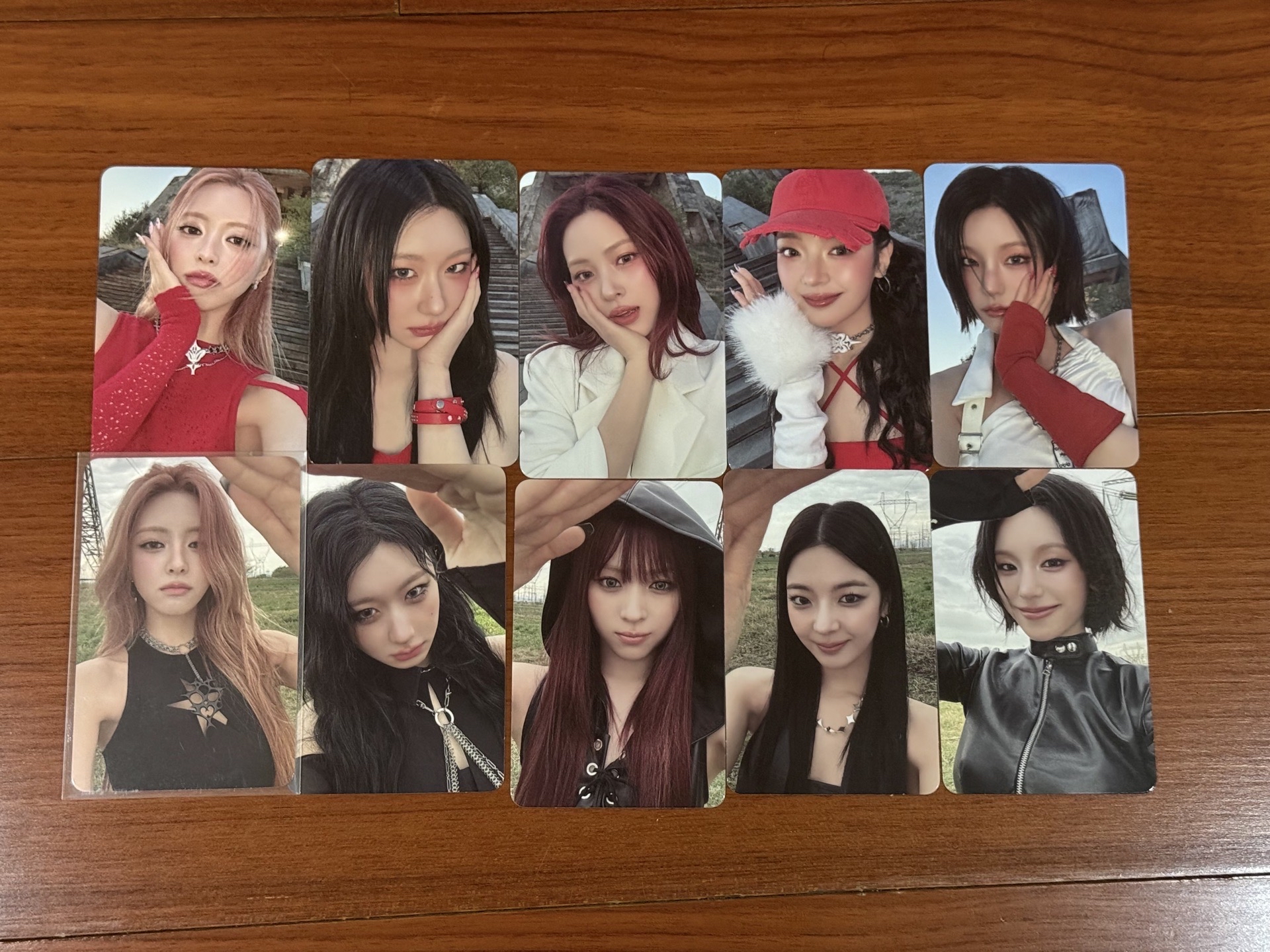 itzyGWBG特別版預售禮 兩版本都有