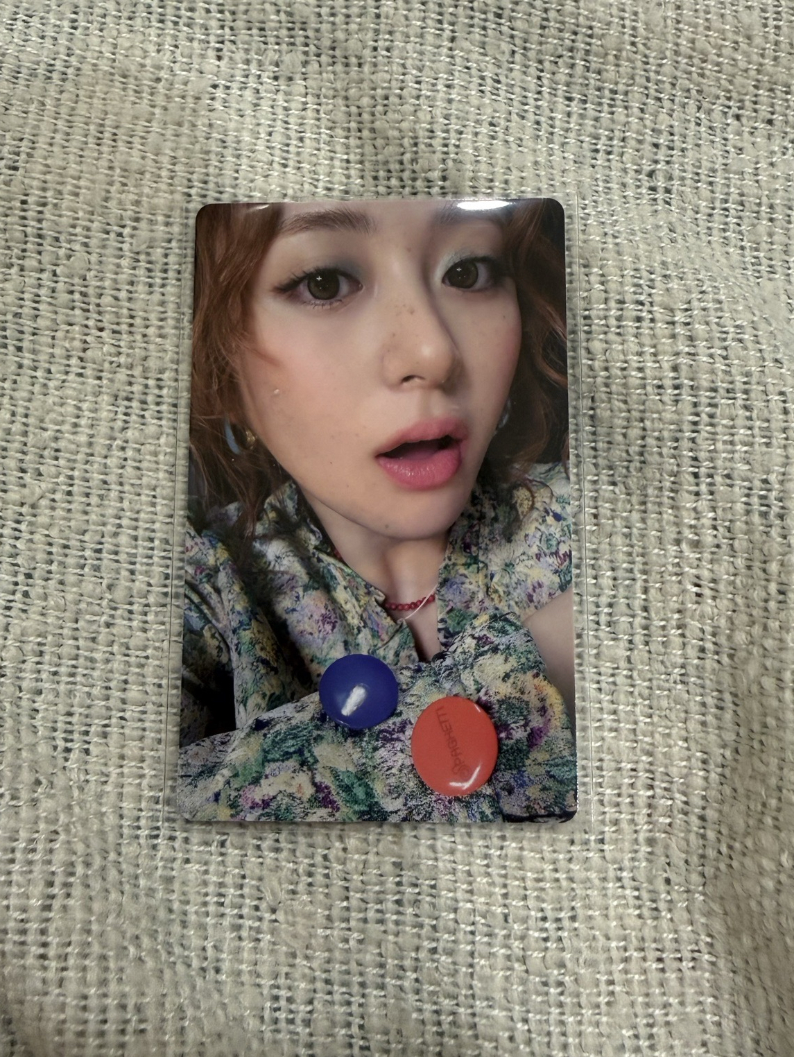 LE SSERAFIM 允真 特典卡