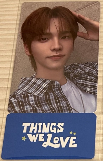 申惟 2025年曆快閃店滿額卡