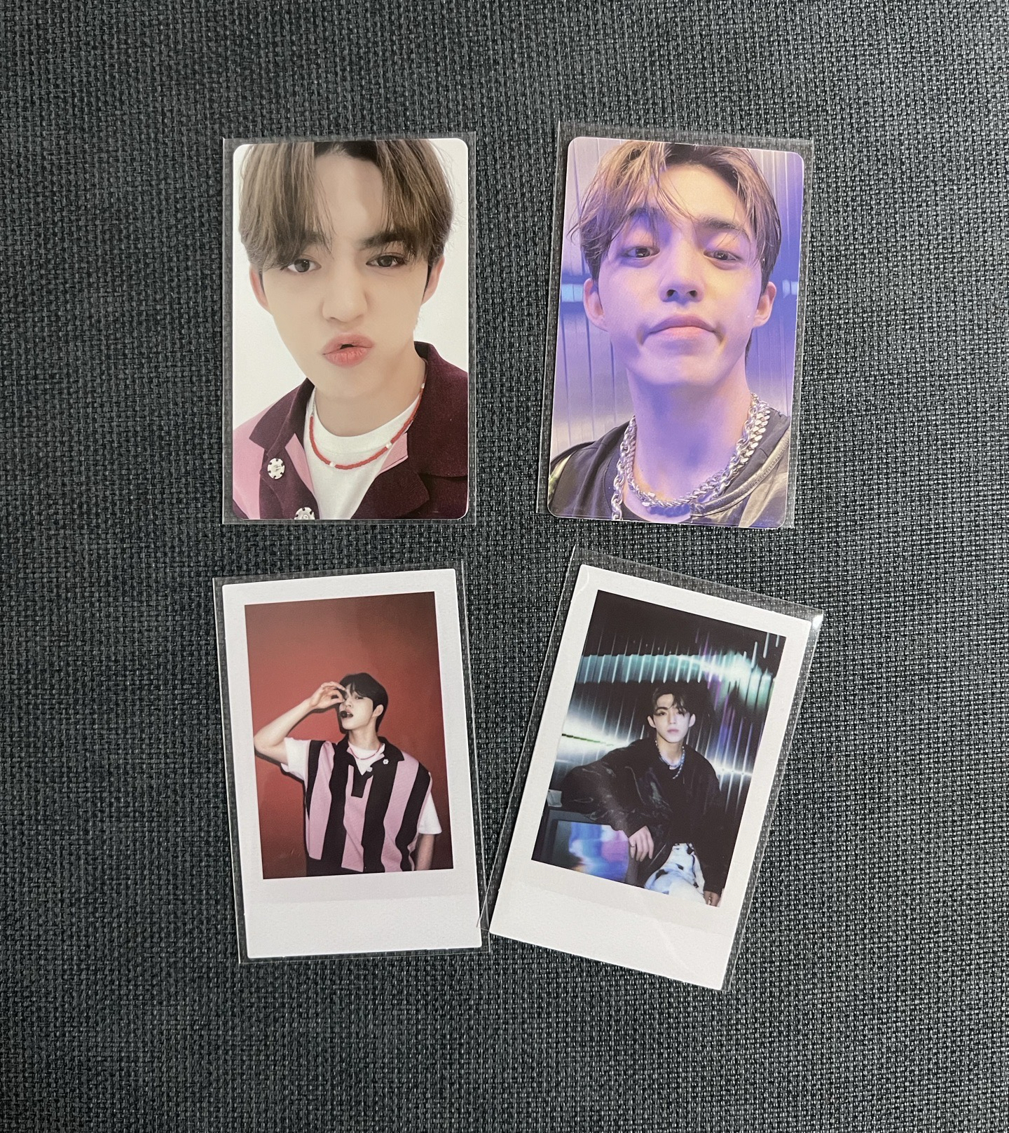 The name 雜誌卡 黑白兩版