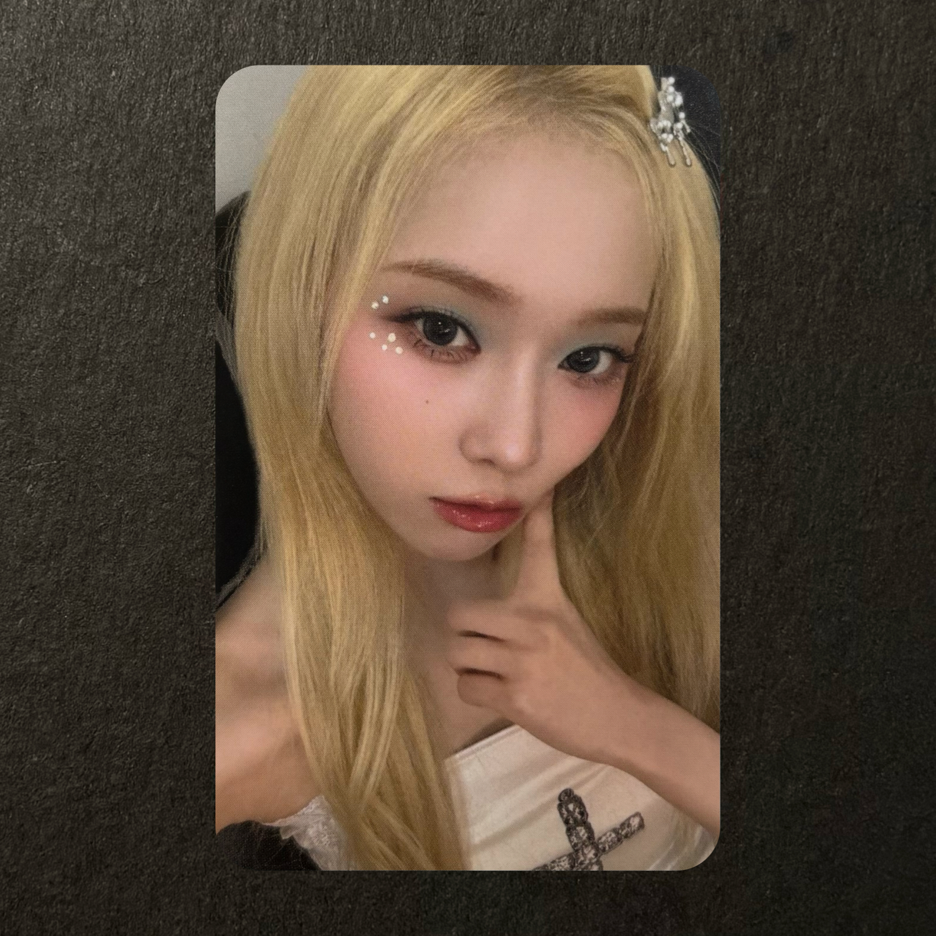 日本美瞳代言卡 一套四張