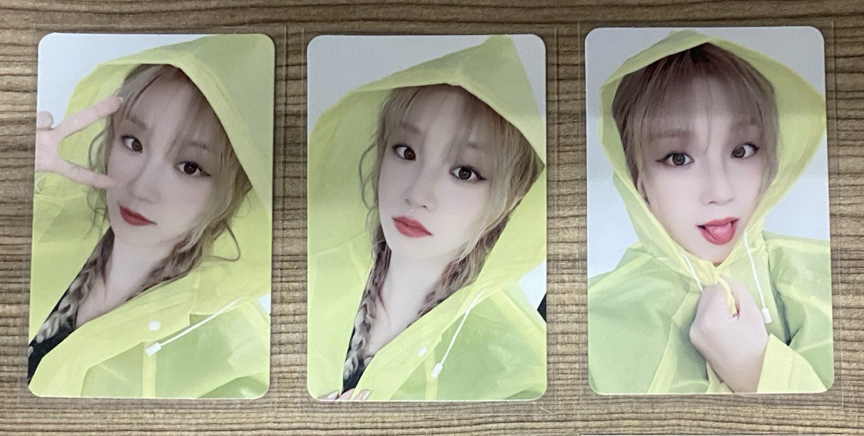 雨衣琦（一套三張）