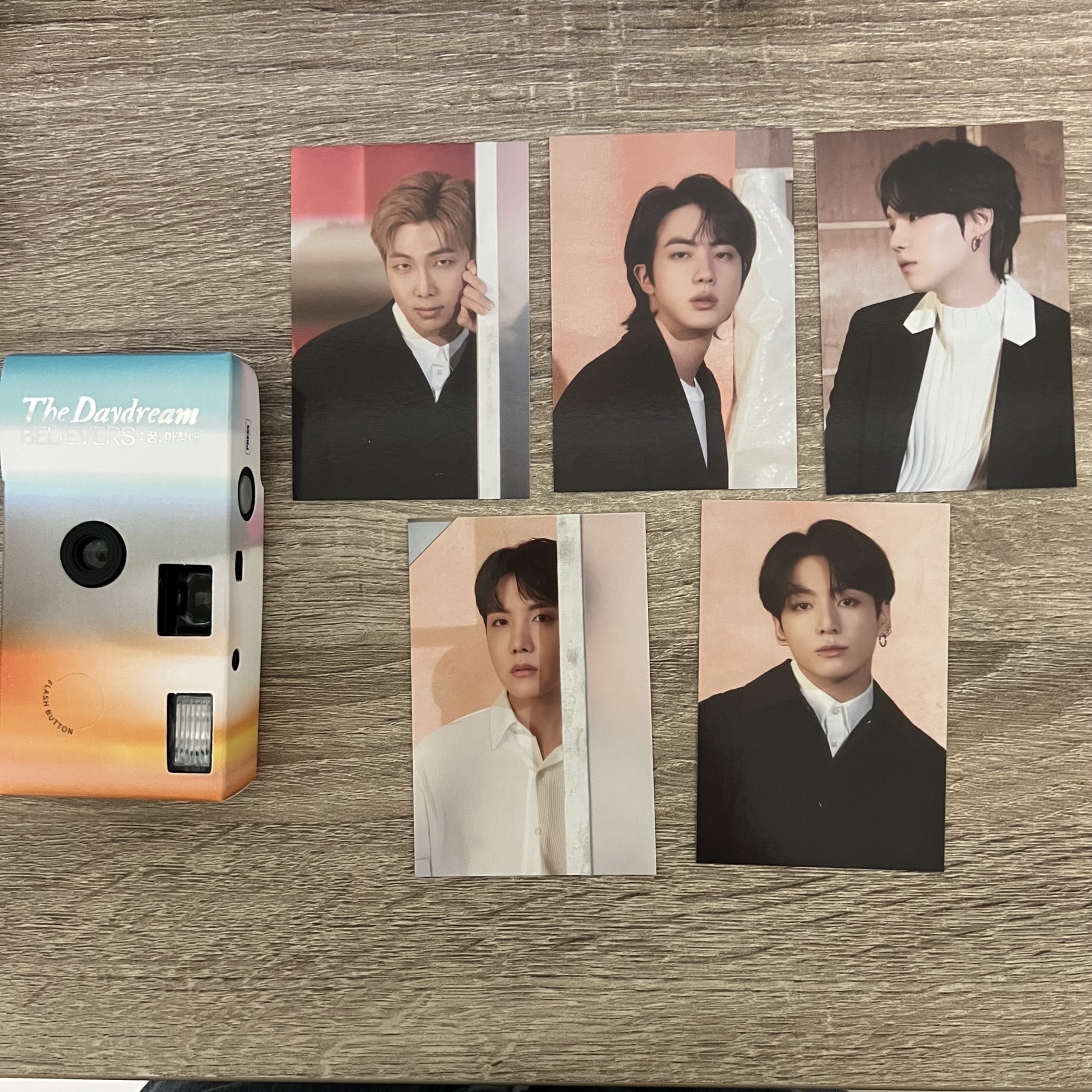 BTS 防彈少年團 the daydream believer 相機 小卡 碩珍JIN