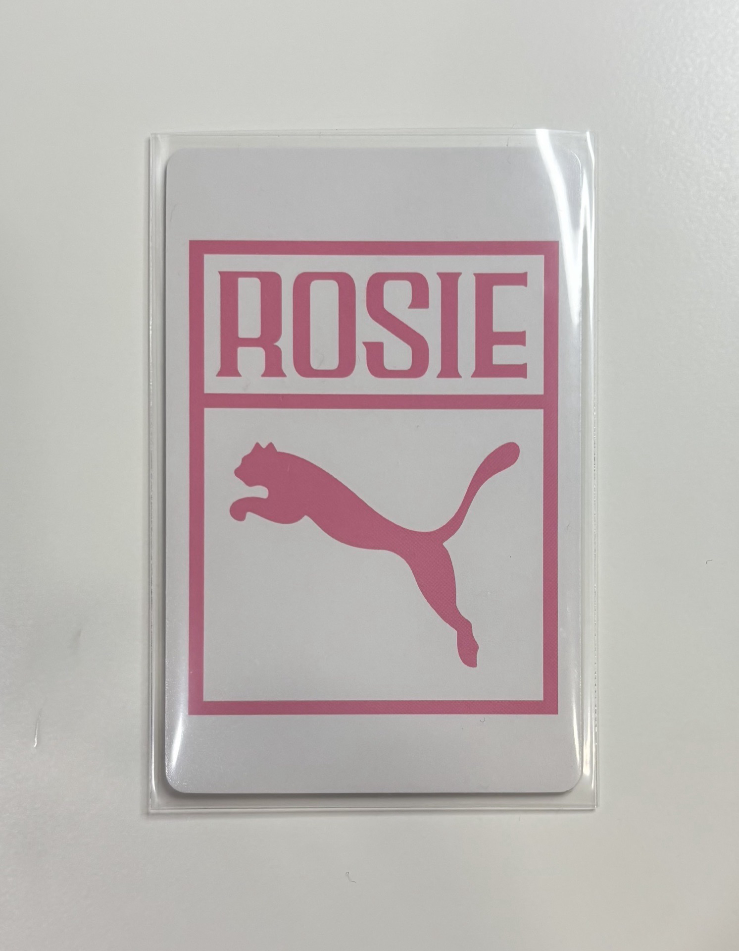 Rosé x PUMA 聯名小卡