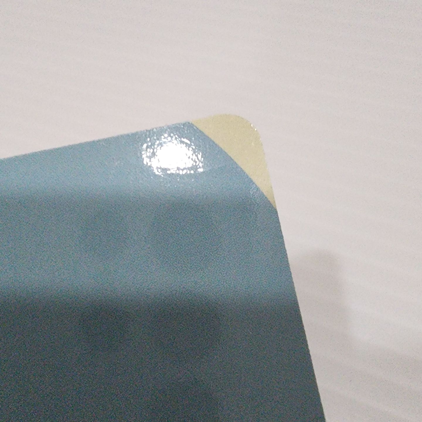 上排左3 左上微凹痕