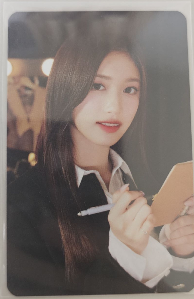 IVE 雜誌卡