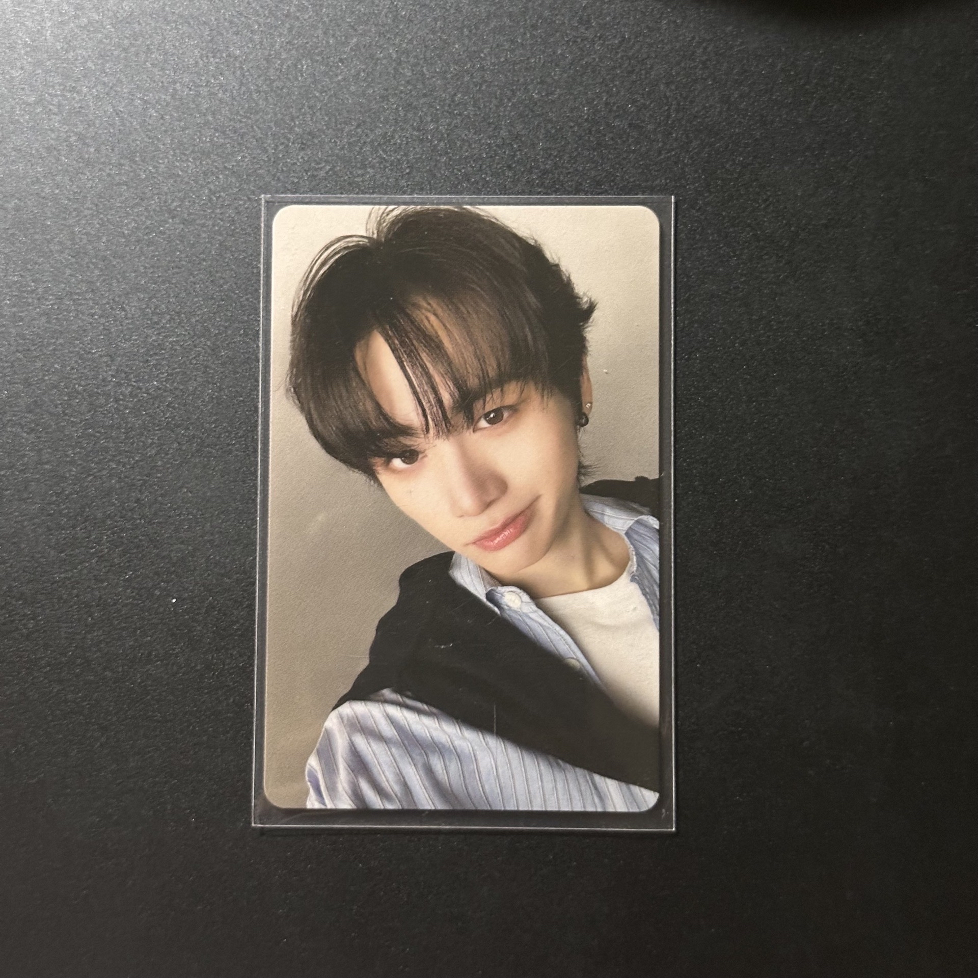 漢東旼 日巡外套卡4