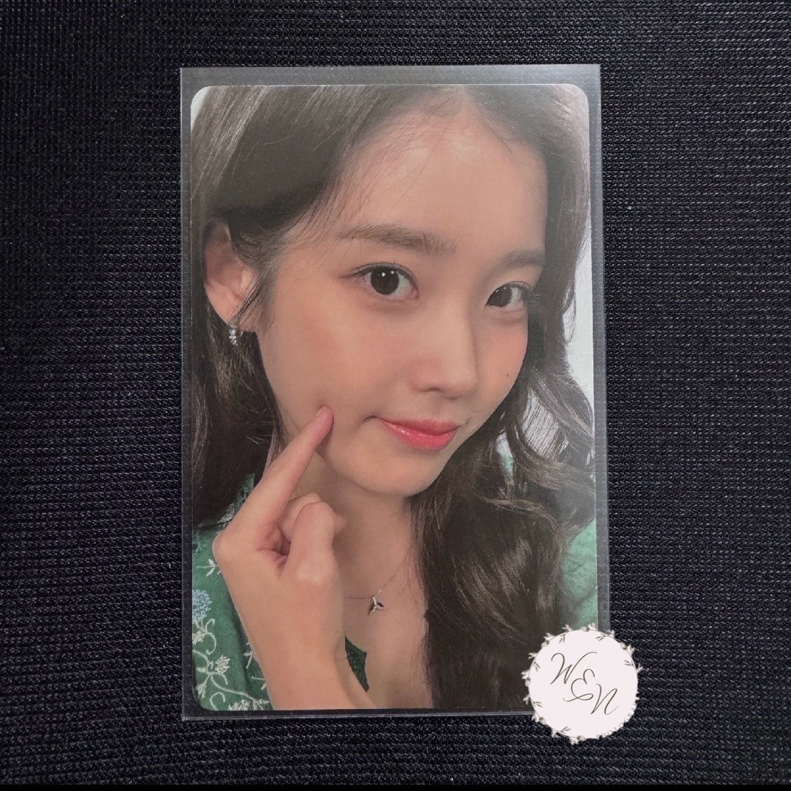 IU 李知恩 2025 生日小卡