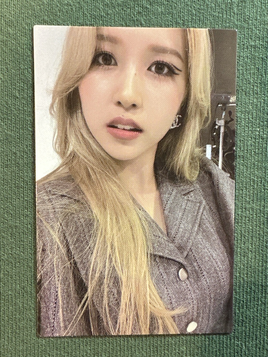 Mina Eyes wide open 專卡