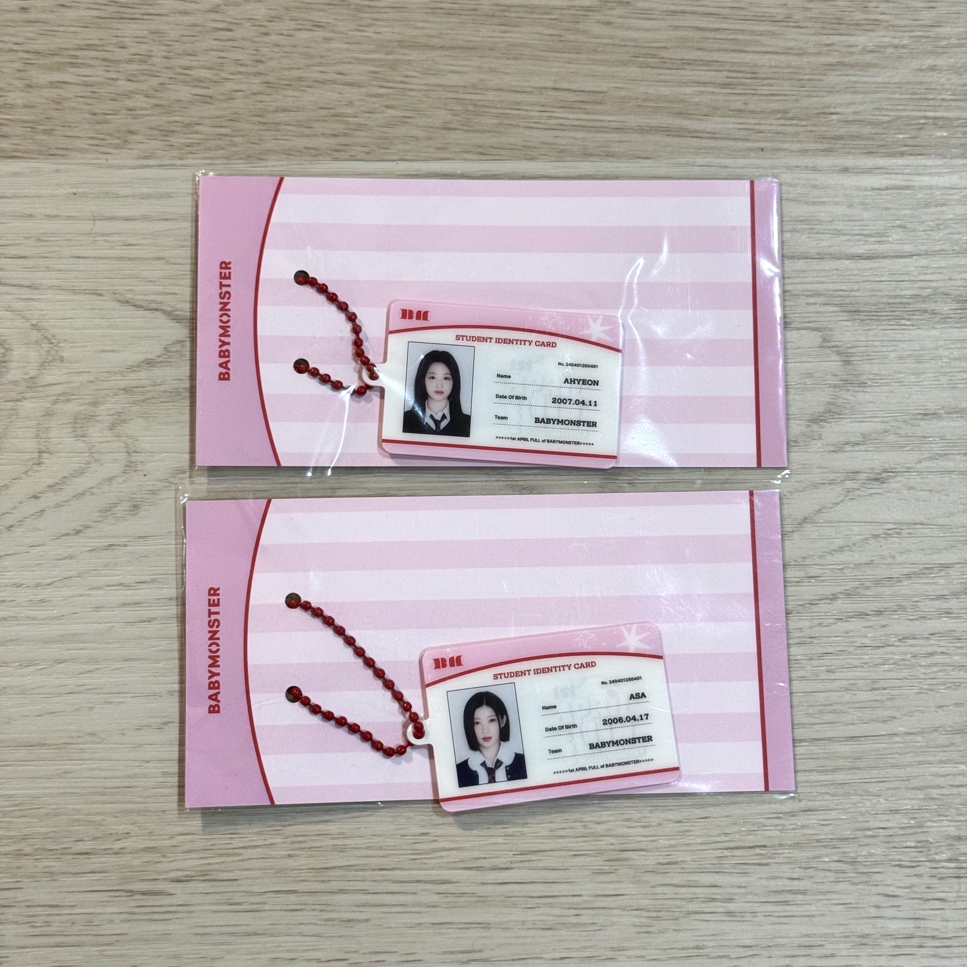 一週年鑰匙圈吊飾（角/賢）