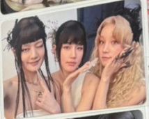 隨機卡包娟琦妮三人卡