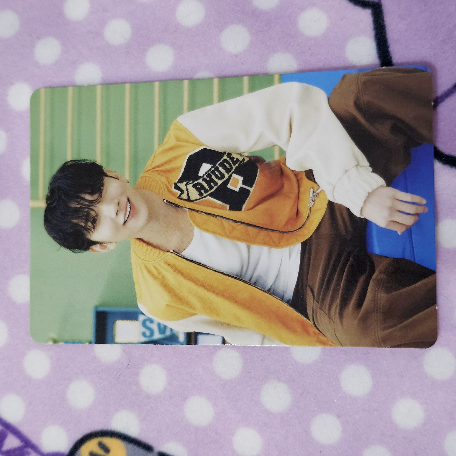 25克拉島卡包卡 洪知秀