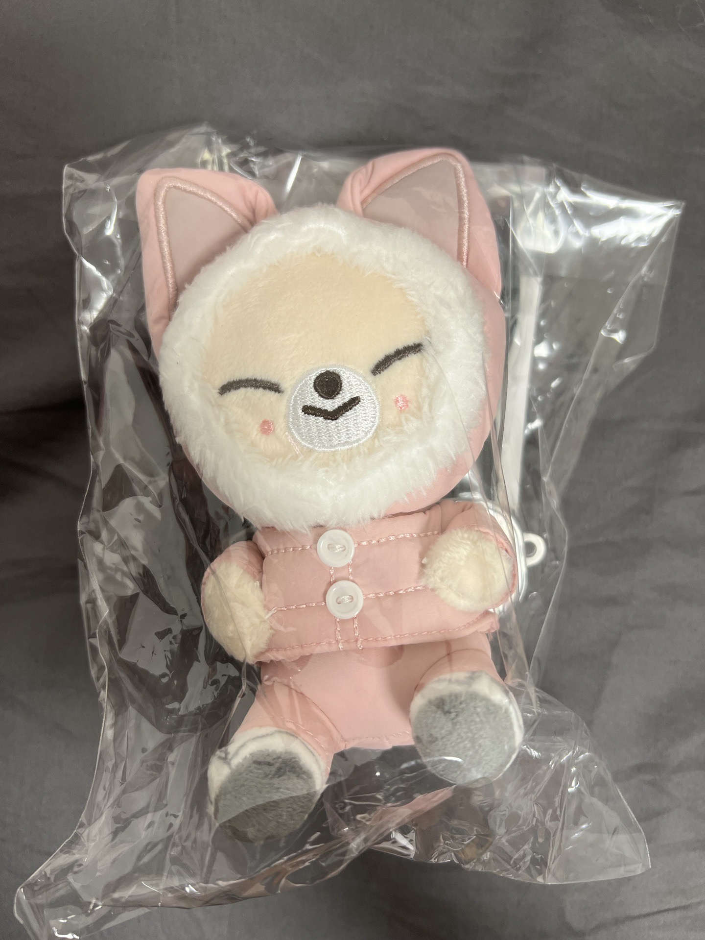 FoxI.Ny 梁精寅 手機背夾背帶