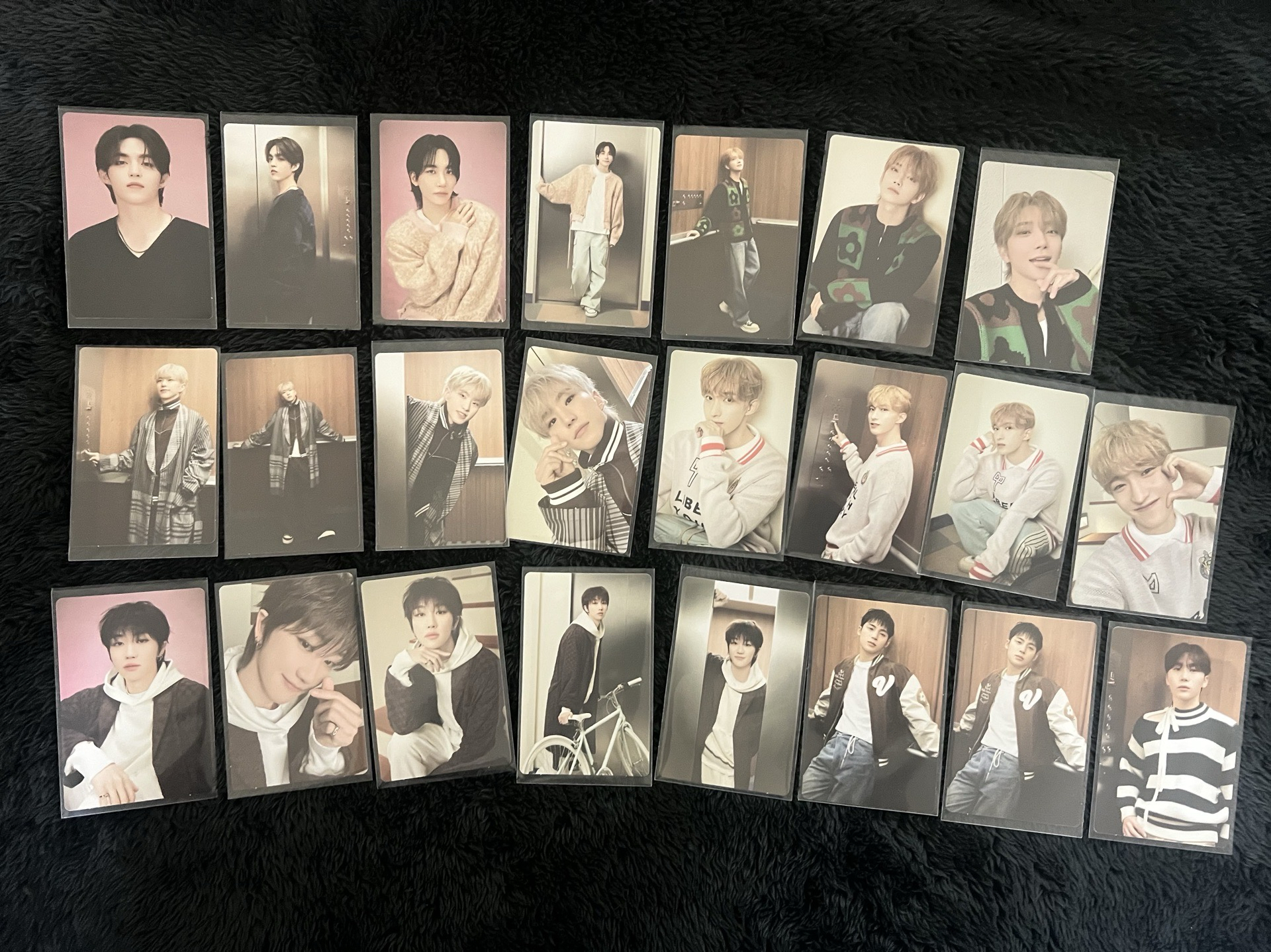 SEVENTEEN 卡包卡系列（克拉島、Follow、Home)*請私訊詢問*