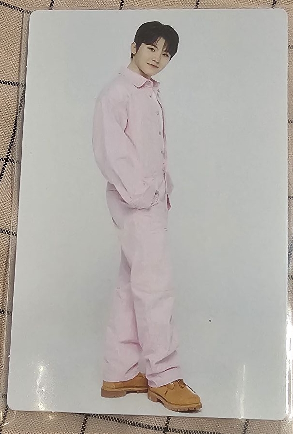 SEVENTEEN 2023克拉島卡包卡 哲俊榮圓勳八奎碩