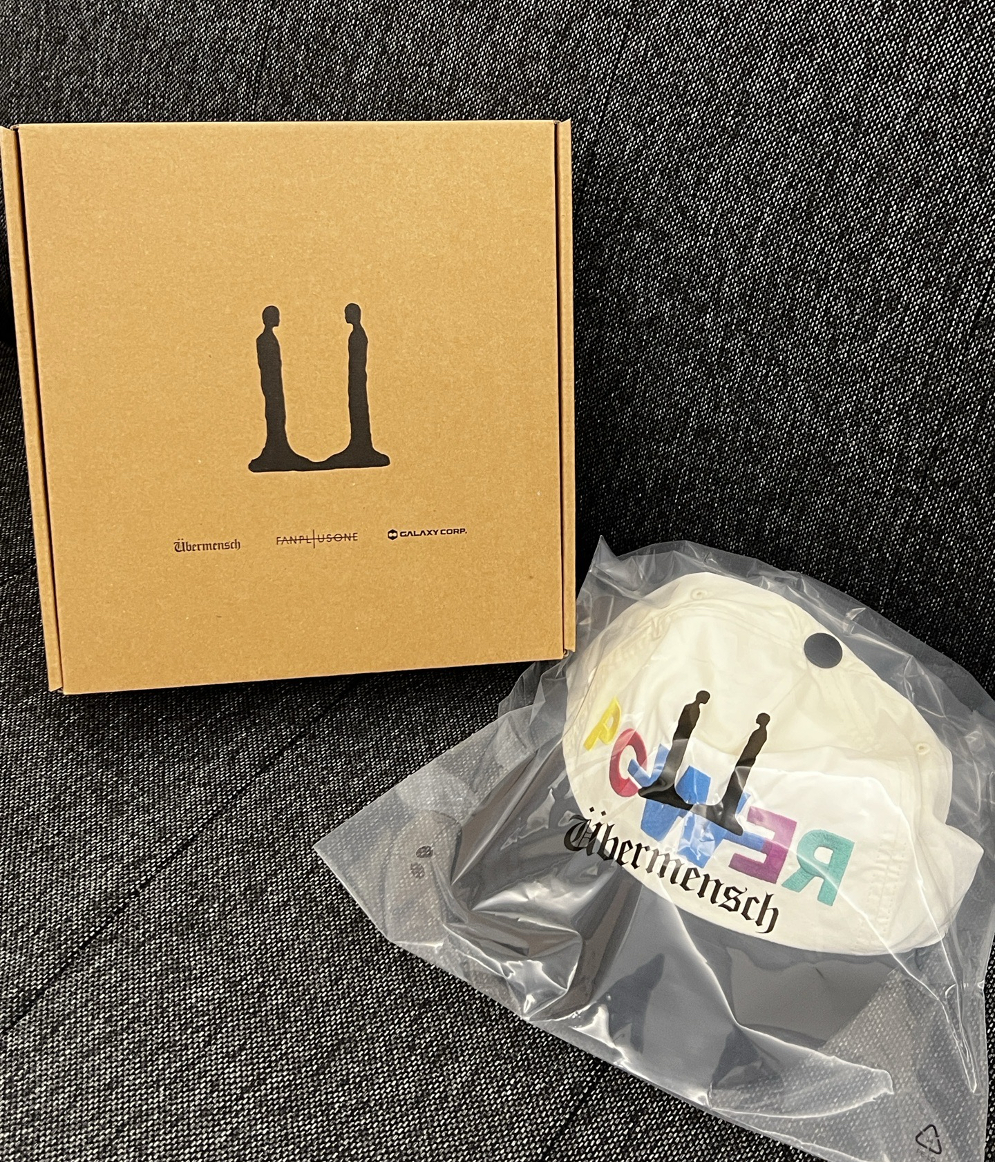 G-Dragon台北展覽4088禮包（含購物袋）