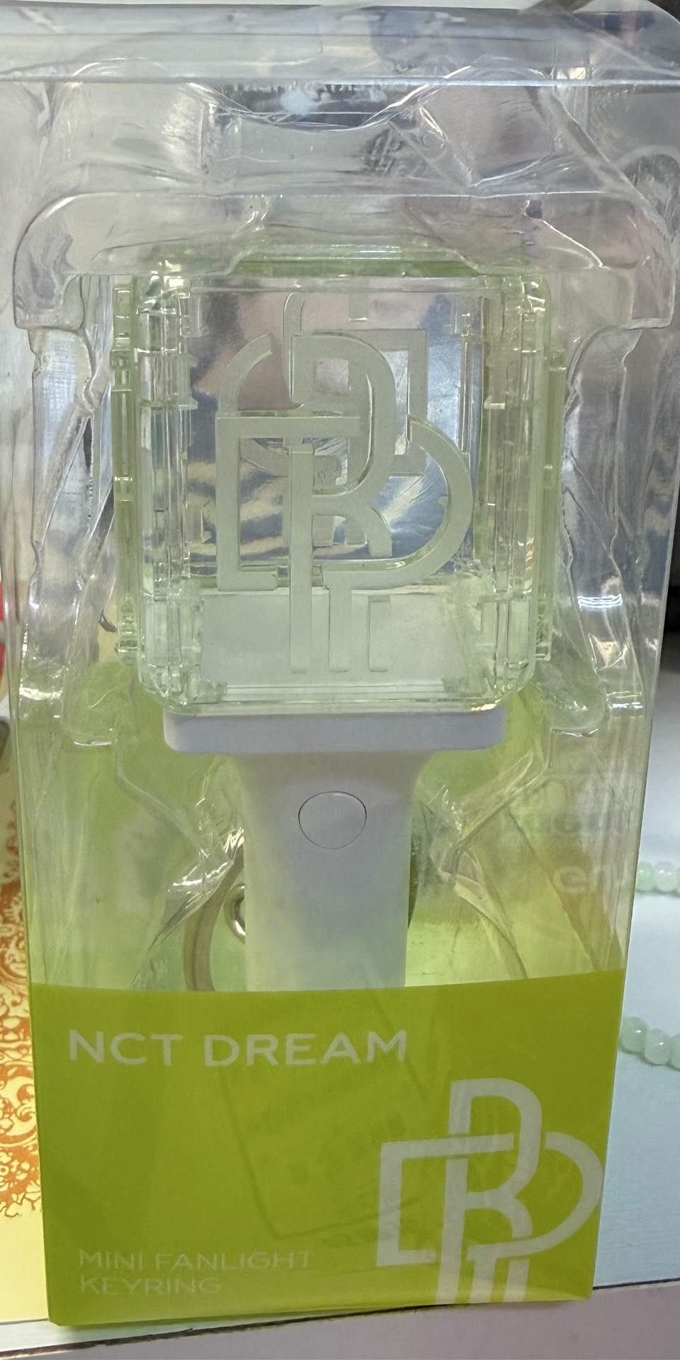 （綁一張卡）恩西踢夢小手燈 有電池