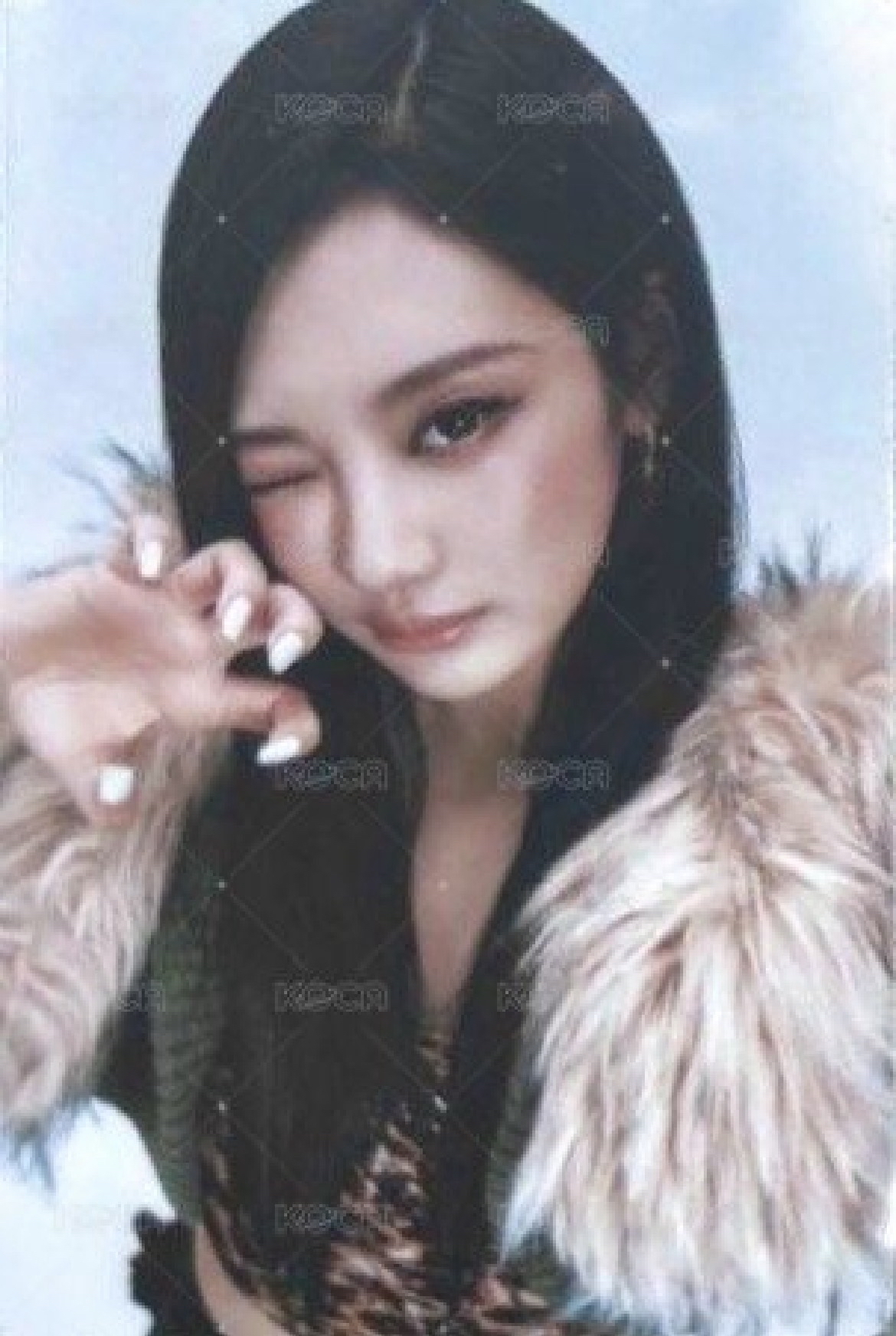 aespa Karina Just隨身碟綁一張隨機卡寧