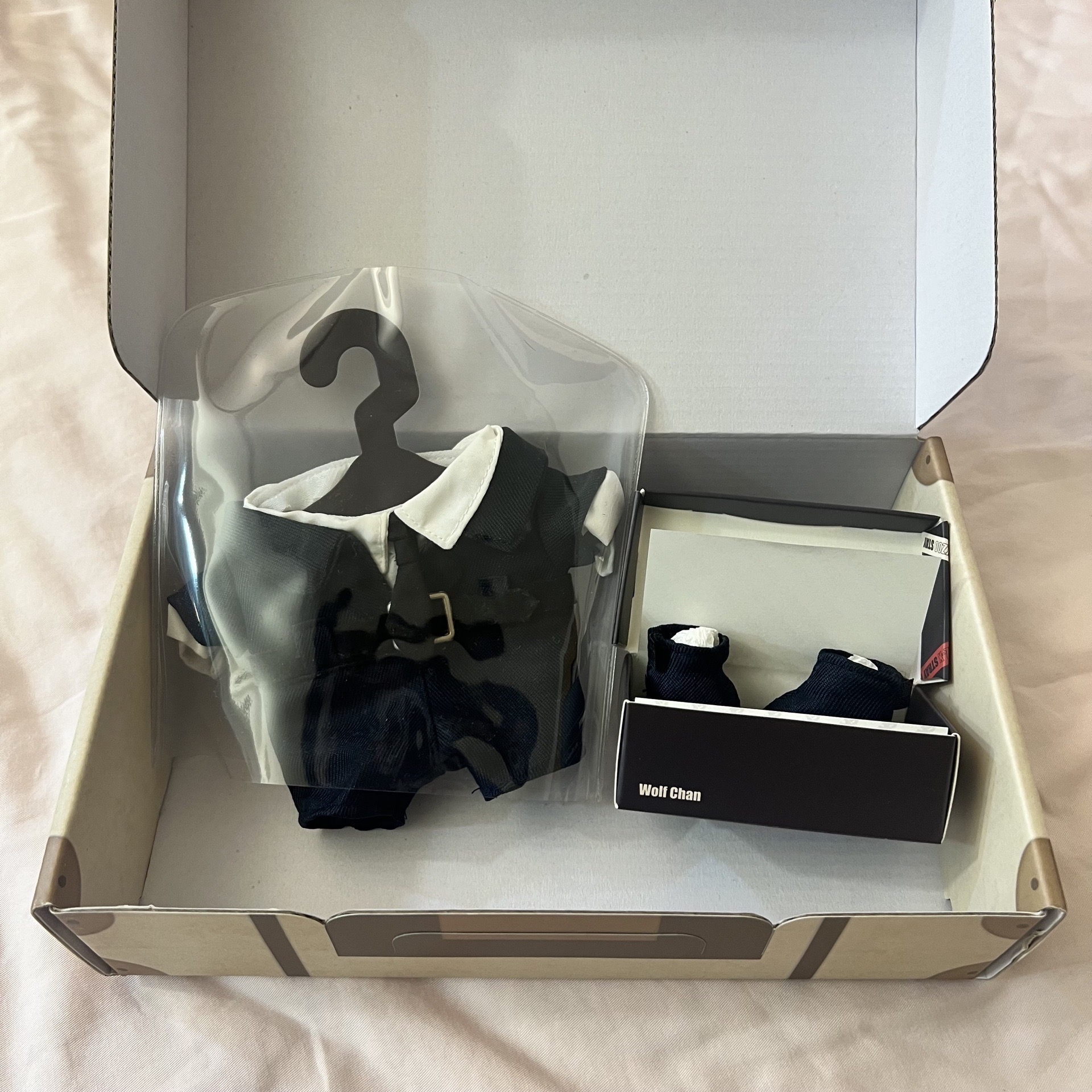 Stray Kids Wolfchan 娃衣