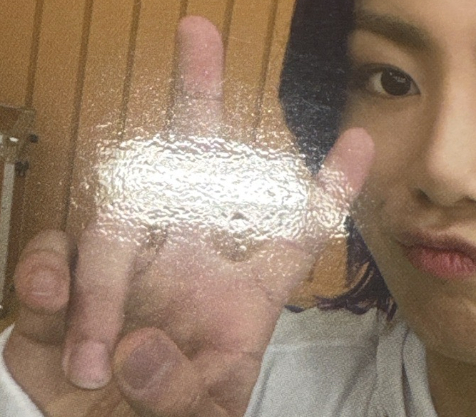 防彈少年團-奶油針織衫卡（整組缺泰亨）