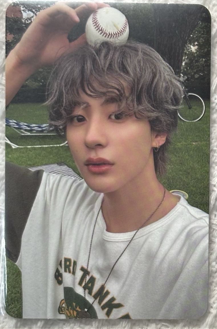 RIIZING EP PB專卡 （左）